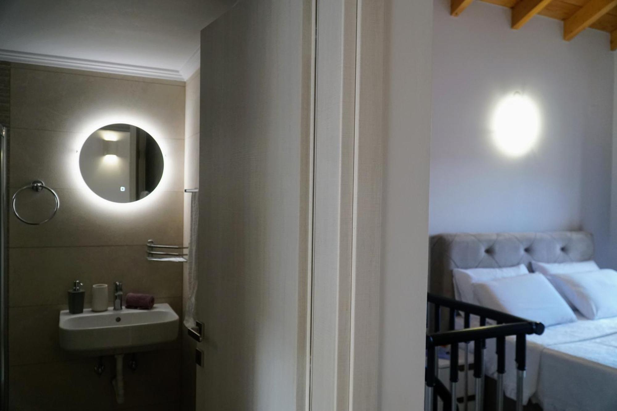 Oceanis Apartment Sými Buitenkant foto